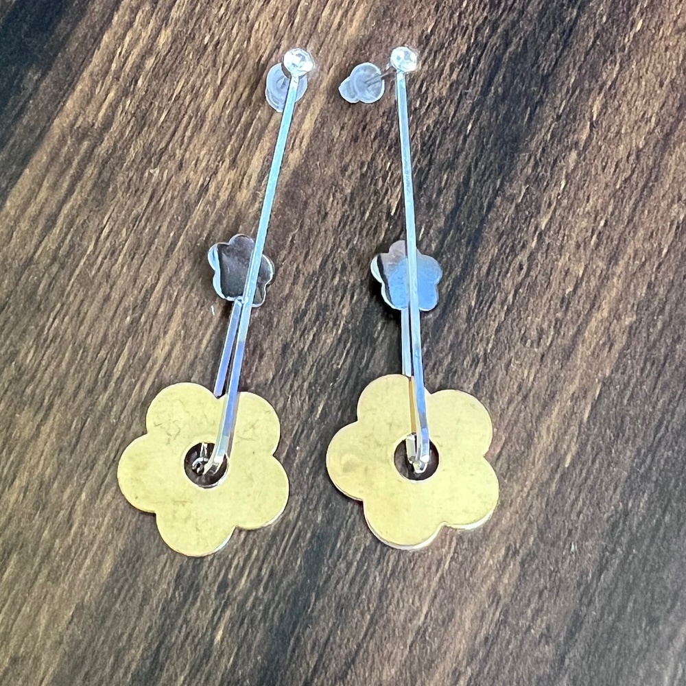 Two-Tone Floating Flower Dangle Earrings